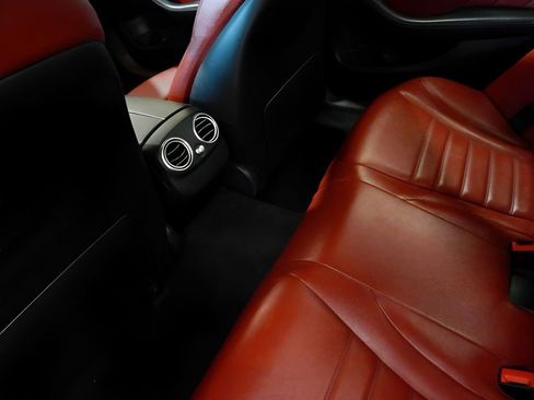 Used 2019 Mercedes-Benz C 300 4MATIC Sedan image 22