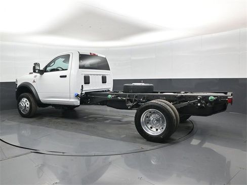 New 2026 RAM 5500 Tradesman w/ Chrome Appearance Group image 7