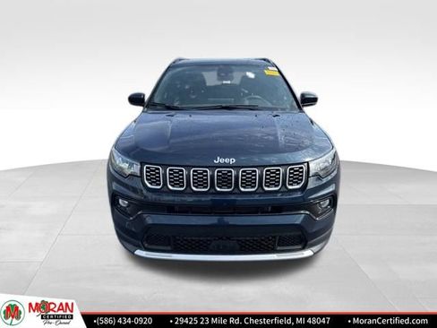 Used 2024 Jeep Compass Limited image 8