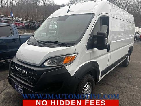 Used 2024 RAM ProMaster 2500 w/ Premium Convenience Group image 1