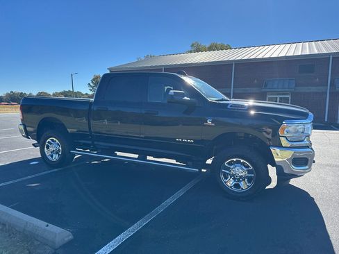 Used 2022 RAM 2500 Tradesman image 3