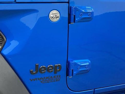 Used 2021 Jeep Wrangler Unlimited Sport AWD/4WD image 38