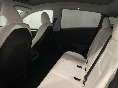 Used 2023 Tesla Model Y Long Range image 21