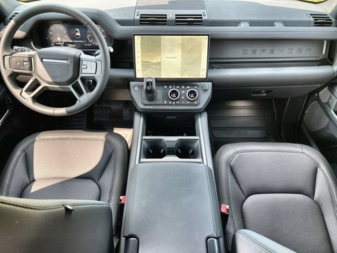 Used 2026 Land Rover Defender 110 S AWD/4WD image 12