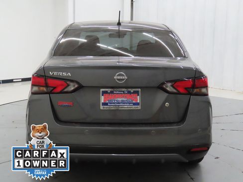 Used 2025 Nissan Versa S w/ Trunk Package image 4