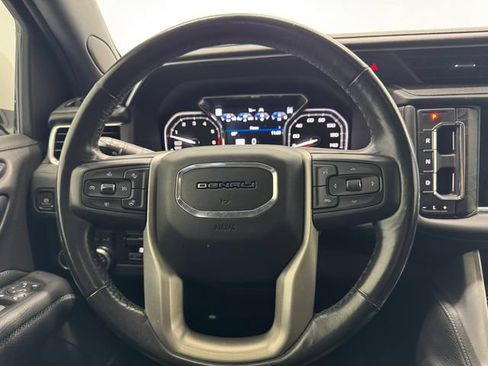 Used 2021 GMC Yukon Denali w/ Denali Premium Package AWD/4WD image 26