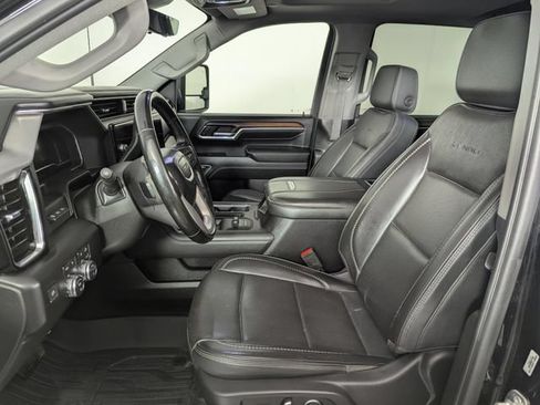 Used 2024 GMC Sierra 3500 Denali w/ Denali Reserve Package AWD/4WD image 9