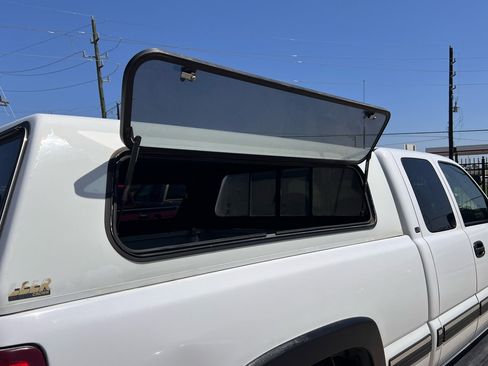 Used 2002 Chevrolet Silverado 2500 LS w/ Electrical Convenience Pkg image 18