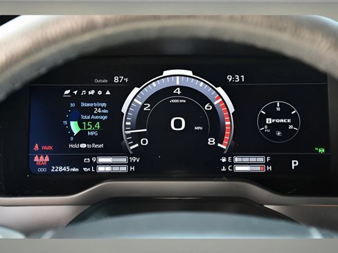 Used 2024 Toyota Tundra Limited AWD/4WD image 20