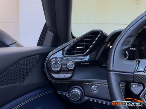 Used 2017 Ferrari 488 Spider RWD image 17