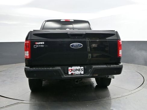 Used 2017 Ford F150 XLT w/ Equipment Group 302A Luxury image 9