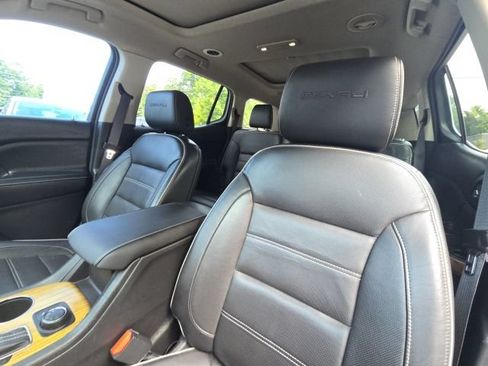 Used 2017 GMC Acadia Denali w/ Technology Package AWD/4WD image 26