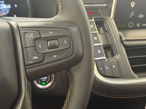 Used 2024 GMC Yukon AT4 w/ Technology Package AWD/4WD image 15