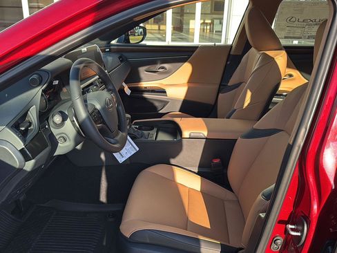 New 2025 Lexus ES 350 w/ Premium Package image 8