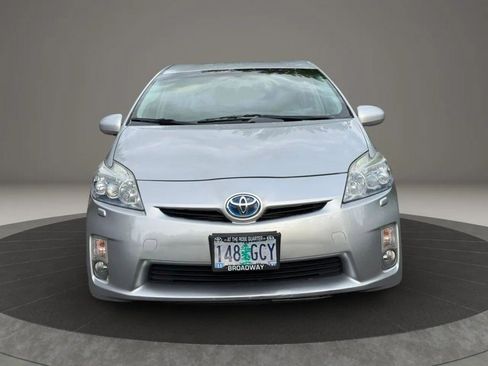 Used 2010 Toyota Prius Five w/ Navigation Pkg FWD image 6