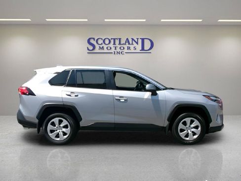 Used 2025 Toyota RAV4 LE FWD image 5