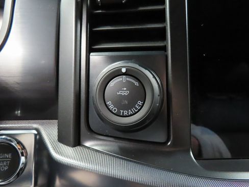 Used 2025 Ford F150 Lariat image 60