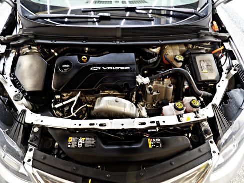 Used 2018 Chevrolet Volt LT w/ Comfort Package image 22