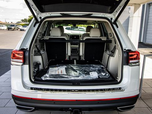 New 2026 Volkswagen Atlas SE image 17