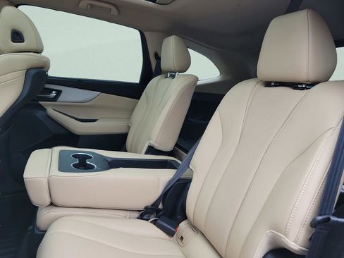 Used 2023 Acura MDX FWD w/ Technology Package image 10