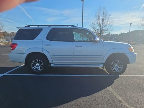 Used 2007 Toyota Sequoia Limited image 9