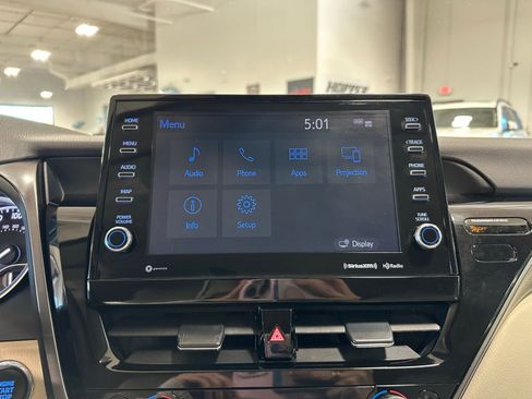 Used 2024 Toyota Camry XLE image 26