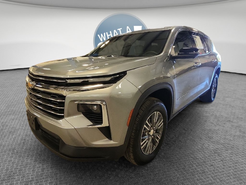 Used 2026 Chevrolet Traverse LT w/ Driver Confidence Package AWD/4WD image 9