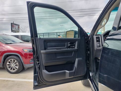 Used 2016 RAM 1500 Tradesman w/ Popular Equipment Group image 18