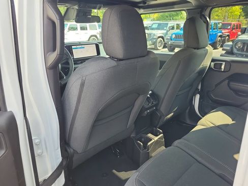 Certified 2025 Jeep Wrangler Unlimited Sport AWD/4WD image 9