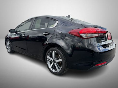 Used 2017 Kia Forte EX FWD image 4