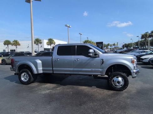 Used 2021 Ford F350 Lariat AWD/4WD image 3