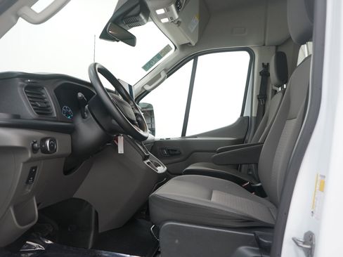 Used 2024 Ford Transit 350 XLT RWD image 20