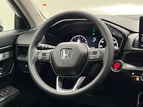 Used 2025 Honda CR-V EX image 15