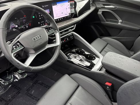 New 2025 Audi Q5 Premium Plus image 7