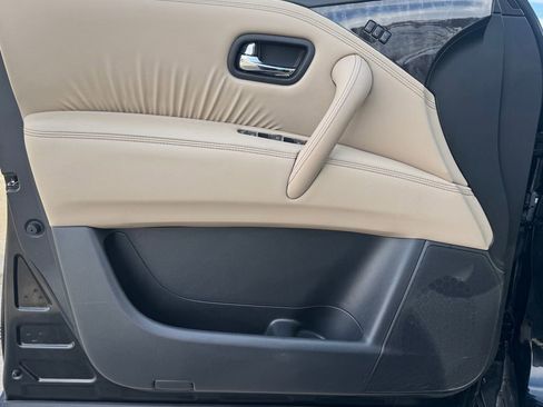 Used 2024 Nissan Armada Platinum w/ Captain's Chairs Package image 11