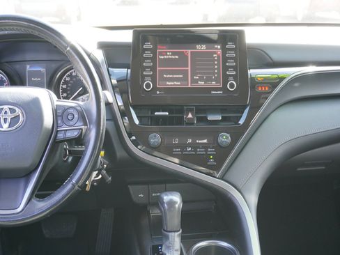 Used 2021 Toyota Camry SE FWD image 14