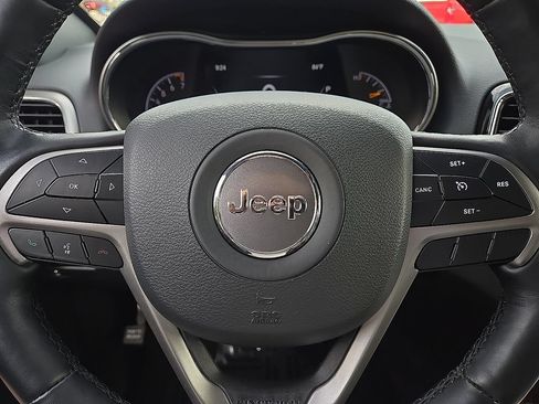 Used 2022 Jeep Grand Cherokee Limited AWD/4WD image 19