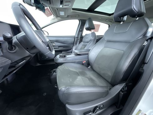 Certified 2024 Nissan Ariya AWD image 15