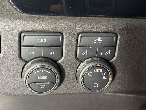 Certified 2024 Chevrolet Silverado 1500 LT AWD/4WD image 25