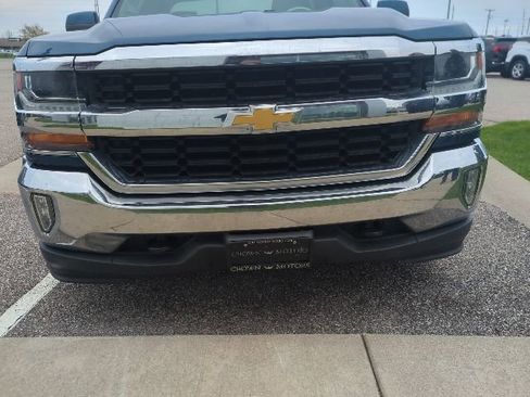 Used 2017 Chevrolet Silverado 1500 LT w/ All Star Edition AWD/4WD image 3