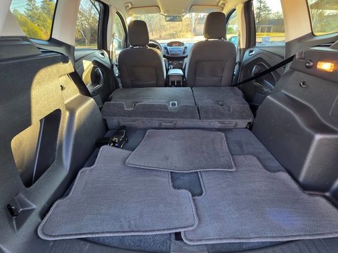 Used 2018 Ford Escape SE image 21