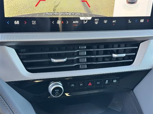 New 2026 Ford Explorer Active w/ Active Comfort Package image 33