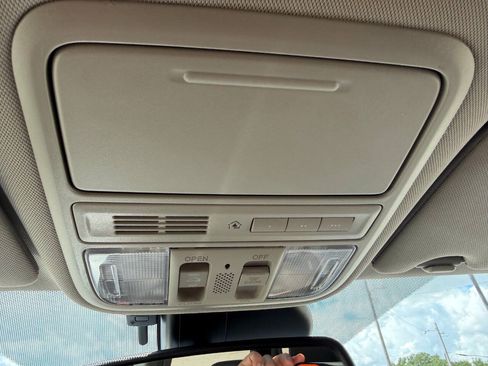 Used 2014 Honda Odyssey EX-L image 24