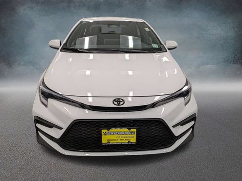 Used 2026 Toyota Corolla SE w/ SE Package FWD image 2