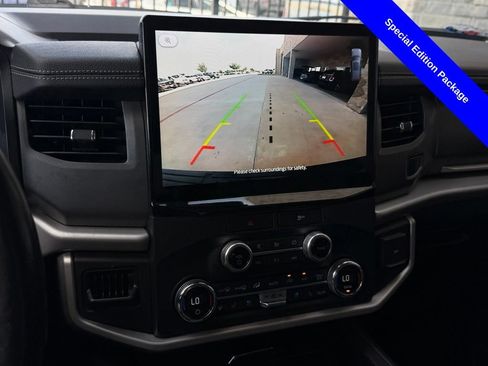 Used 2022 Ford Expedition XLT RWD image 8