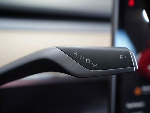 Used 2022 Tesla Model 3 Performance image 15