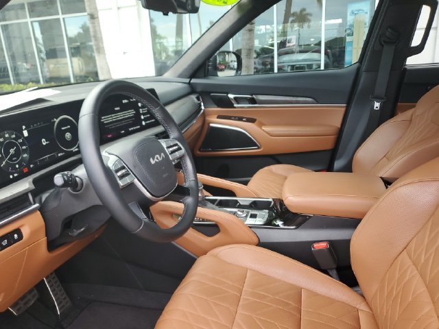 Certified 2025 Kia Telluride SX Prestige X-Line AWD/4WD image 17