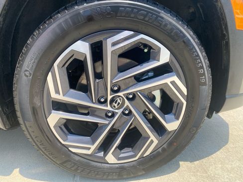 Used 2025 Hyundai Tucson Limited AWD/4WD image 29
