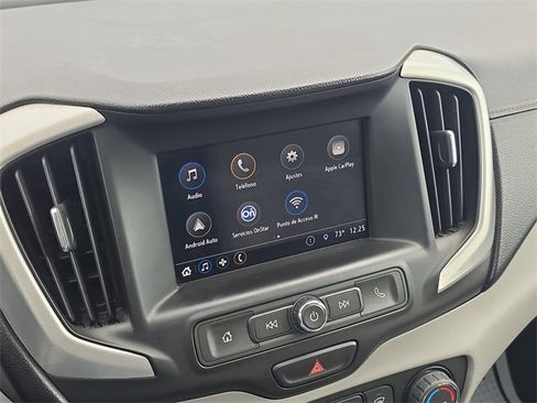 Used 2018 GMC Terrain SLE image 22