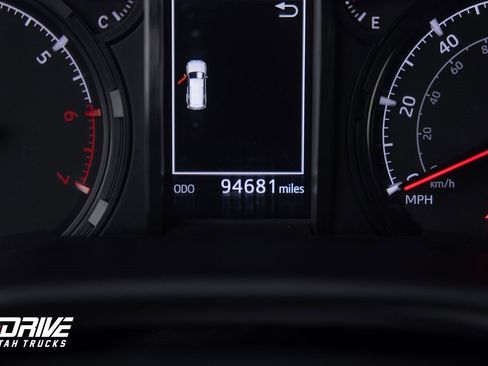 Used 2022 Toyota 4Runner SR5 Premium image 34